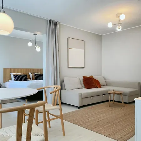Lejlighed Top-floor 1br & Ac - Metro At Door - 5min To Center Helsinki